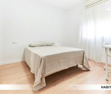 Calle Evangelista, Sevilla, Andalusia 41010 - Photo 6