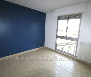 Centre-ville, Location appartement 2 pièces 45 m² - Photo 1