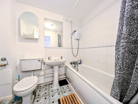 1 Bed Flat, Massingberd Way, SW17 - Photo 3