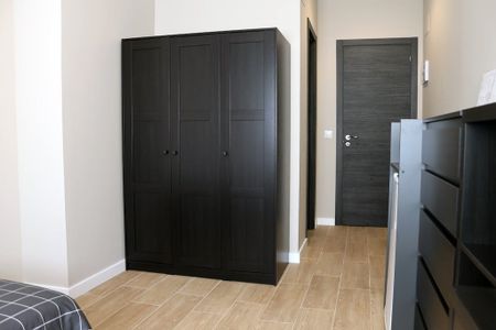 Carrer Isaac Peral, Burjassot, Valencian Community 46100 - Photo 2