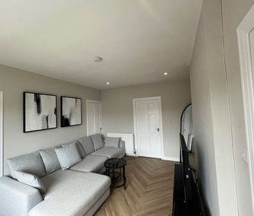 3 Bed Flat, Ashcroft Drive, G44 - Photo 2