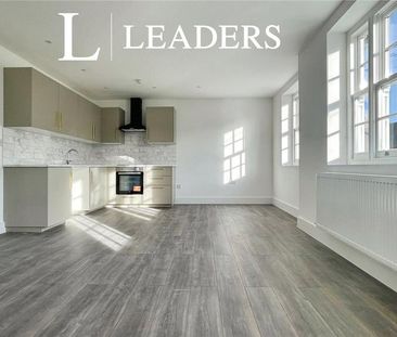 3 bedroom flat to rent - Photo 5