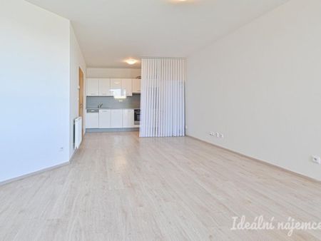 Pronájem bytu 1+kk 38 m2 - Photo 3