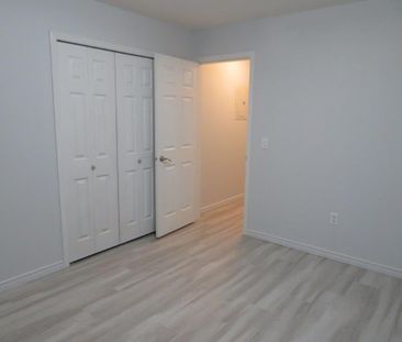 Lower 2881 Malibu Court - Photo 5