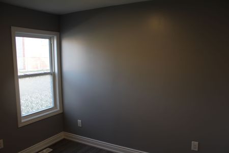 For Lease - 539 Albert Street, Peterborough, Ontario - Photo 5