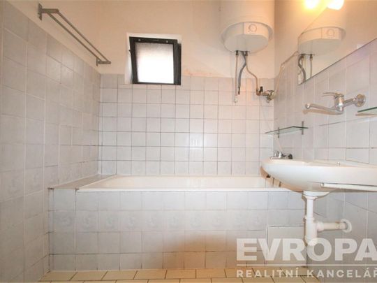 Pronájem bytu 1+1 46 m2 - Fotografie 1