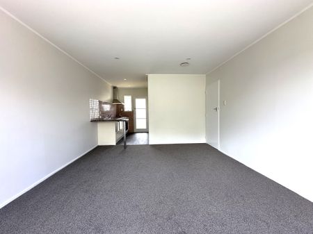 Charming Modern Unit in Prime Location - A Must-See! - Photo 3