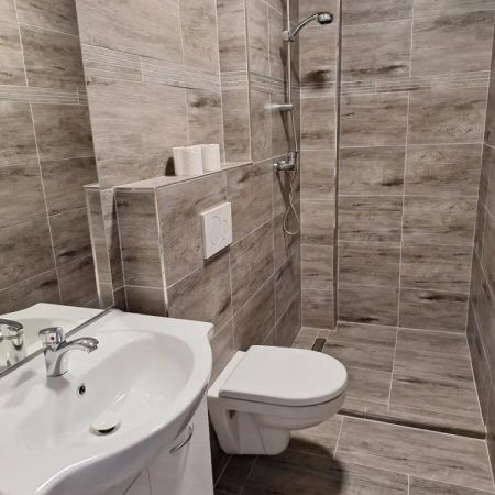 Pronájem bytu 1+kk, 37 m - Fotografie 4