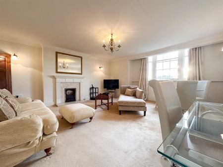 Lansdown Terrace, Cheltenham GL50 2JT - Photo 5