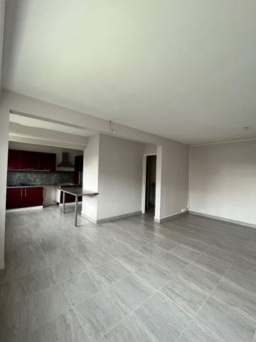 Location Appartement 2 pièces 58m² - Photo 3