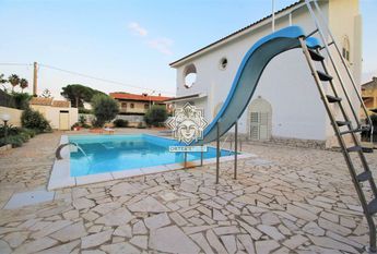Villa con piscina - Sicilia