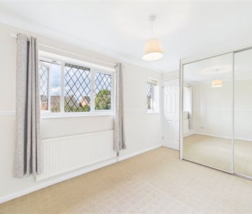 2 bedroom House in Calshot Place, Reading - Photo 3