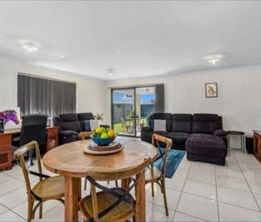 Mango Hill - Photo 1