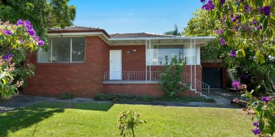 Charming Three Bedroom Home in The Heart of North Ryde - Photo 3