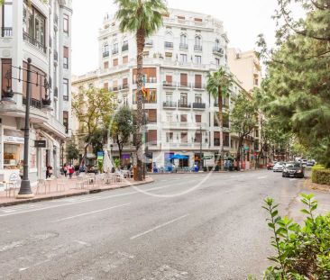 Piso de alquiler en Carrer de Borriana, Gran Via - Photo 3