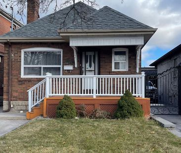 Detached Home For Lease | W8131568 - Photo 5