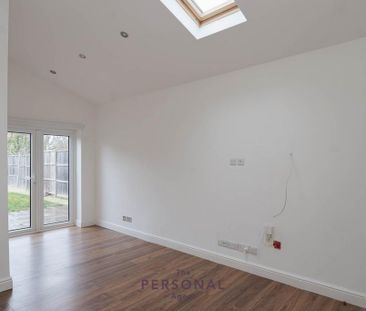 2 bedroom semi-detached house to rent - Photo 2