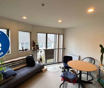 Fully-Furnished Queen St Apartment - Photo 5