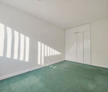 Gravelly Lane, Birmingham, B23 - Photo 2