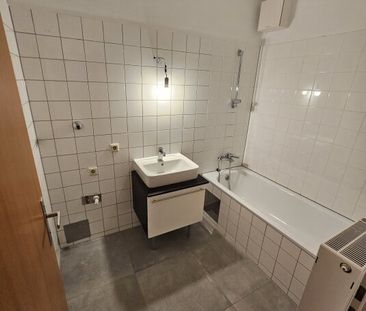 Hell, ruhig, 20m² Terrasse, 2 getrennt begehbare Zimmer, 6 Min zur U-Bahn, perfekte Fahrrad und Autoanbindung, Garage optional, Zweitbezug nach Renovierung, - Foto 6