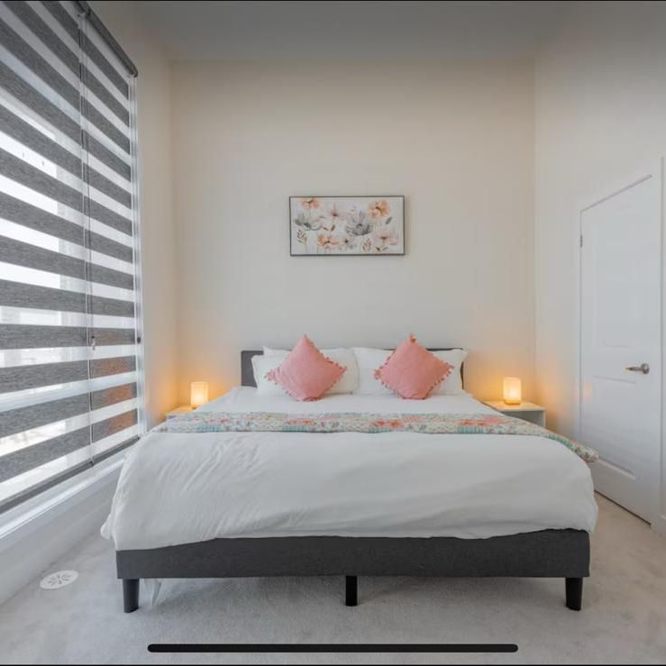 For Lease - 3092 Meadowridge Drive, Oakville, Ontario - Photo 1