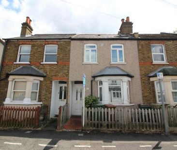 Longfellow Road, Worcester Park, Surrey, KT4 - Photo 1