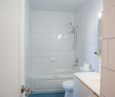 For Lease - 154 Shoreham Drive, Toronto, Ontario - Photo 4