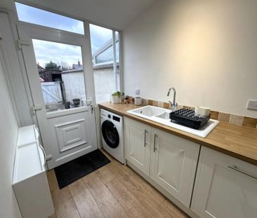 3 Bedroom Terraced To Let - Photo 6