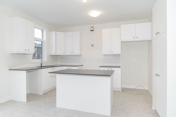 For Lease - 3035 Turtlecreek Place, Pickering, Ontario - Photo 1