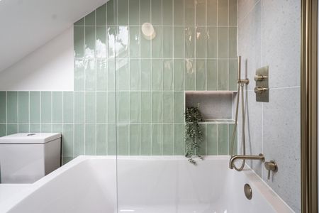 2 Bed Flat, Mitcham Road, SW17 - Photo 2