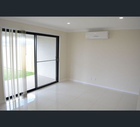 1/33 Mia Street, Wyreema, Qld 4352 - Photo 1