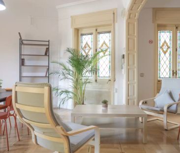 Room in a shared 18-bedroom apartment for rent in Argüelles, perfect for professionals and students - Foto 6