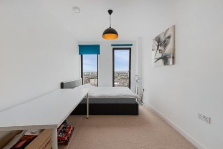 3 bedroom apartment to rent - Photo 4