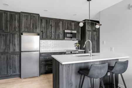 For Lease - 658 Somerset Street Unit# 206, Ottawa Centre, Ontario - Photo 2