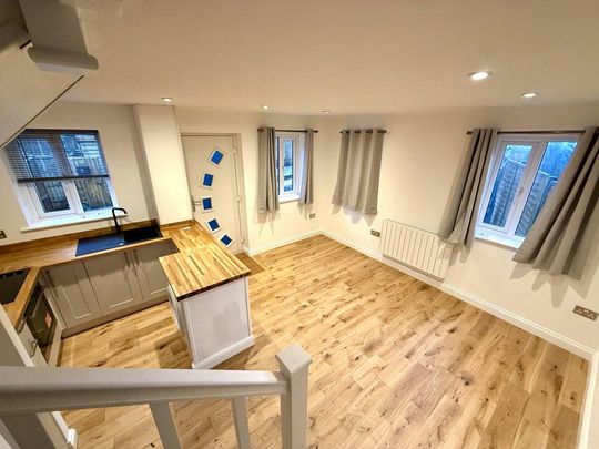 1 bedroom end of terrace house to rent - Photo 1