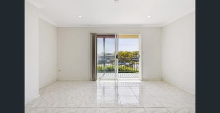 Versatile dual-living home - Photo 4