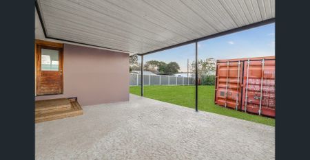 Spacious 5-Bedroom Home with Modern Upgrades in St Marys ! - Photo 2