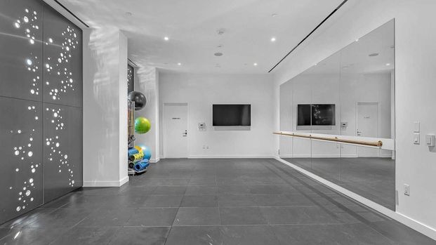 For Lease - 39 Roehampton Avenue Unit# 802, Toronto, Ontario - Photo 1