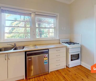11 Schroder Avenue, Waratah NSW 2298 - Photo 4
