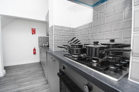 1 bed house share to rent in Berry Street, Burnley, BB11 - Photo 4