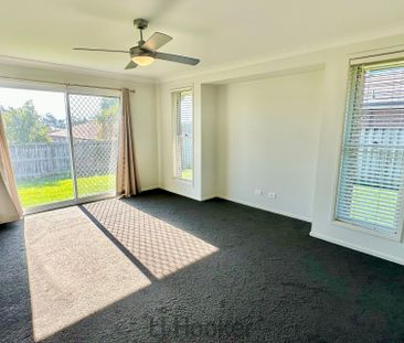 SPACIOUS FAMILY HOME!!! - Photo 4