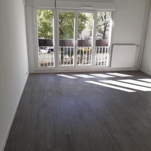 Location Appartement à ECHIROLLES - Photo 1