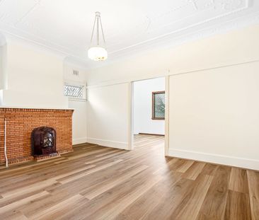 Freshly Updated Full Brick Home in Convenient Pocket - Photo 1