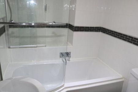 Crow Road, Anniesland - Photo 4