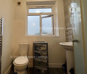 1 bedroom in a house share to rent - Photo 6