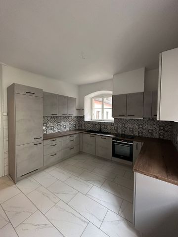Geräumige 5.5-Zimmer-Wohnung in Porrentruy - Photo 3