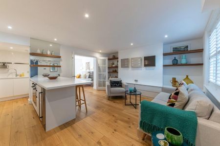 4 bedroom terraced house to rent - Photo 5