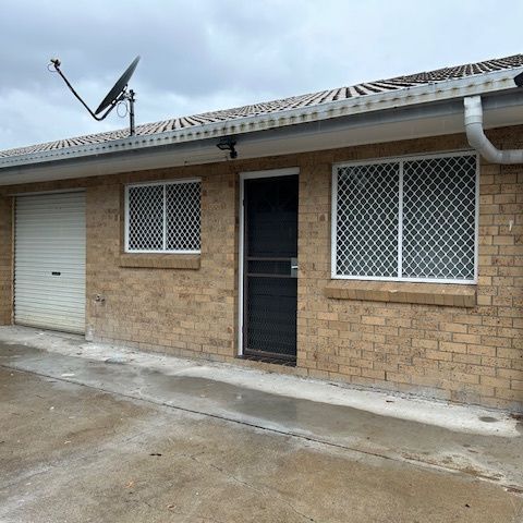 CLOSE TO THE POOL - Photo 1