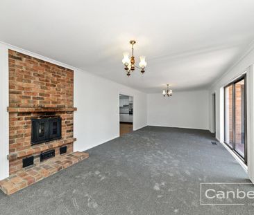 28 Kalgoorlie Crescent, Fisher ACT 2611 - House For Rent | Domain - Photo 5