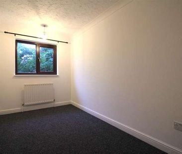 Holt Road, NR10 - Photo 2